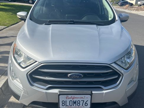 Used 2019 Ford EcoSport SE image 2