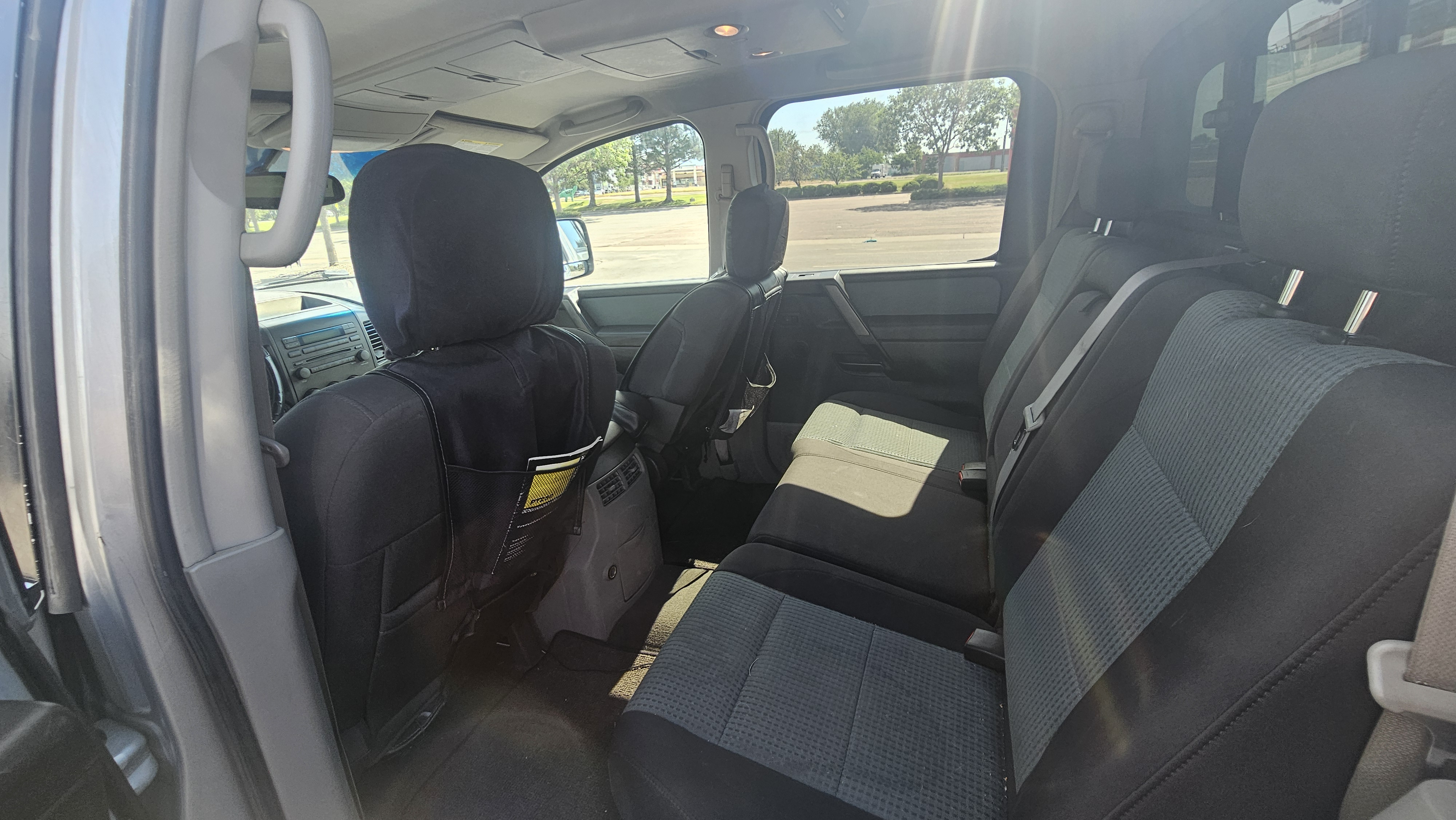 Used 2004 Nissan Titan SE AWD/4WD image 11