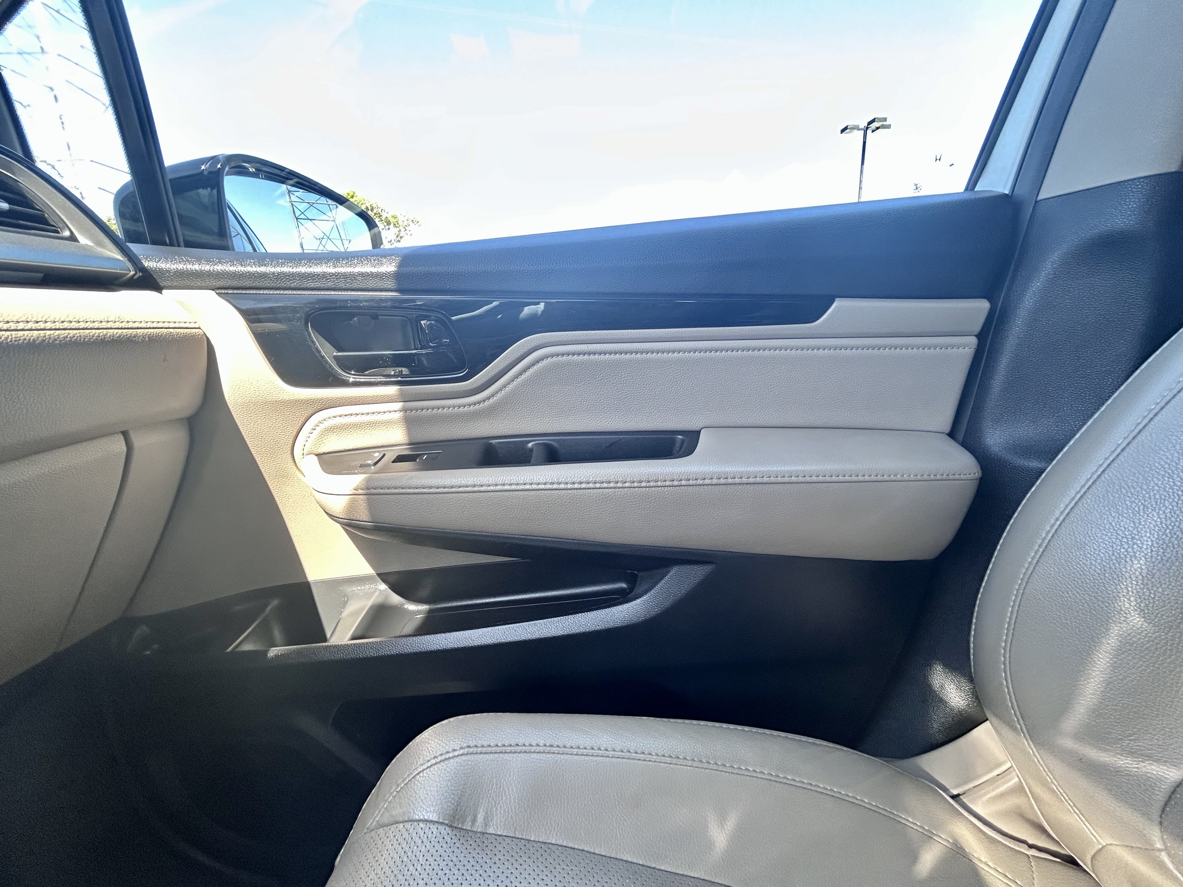 Used 2019 Honda Odyssey Elite image 16