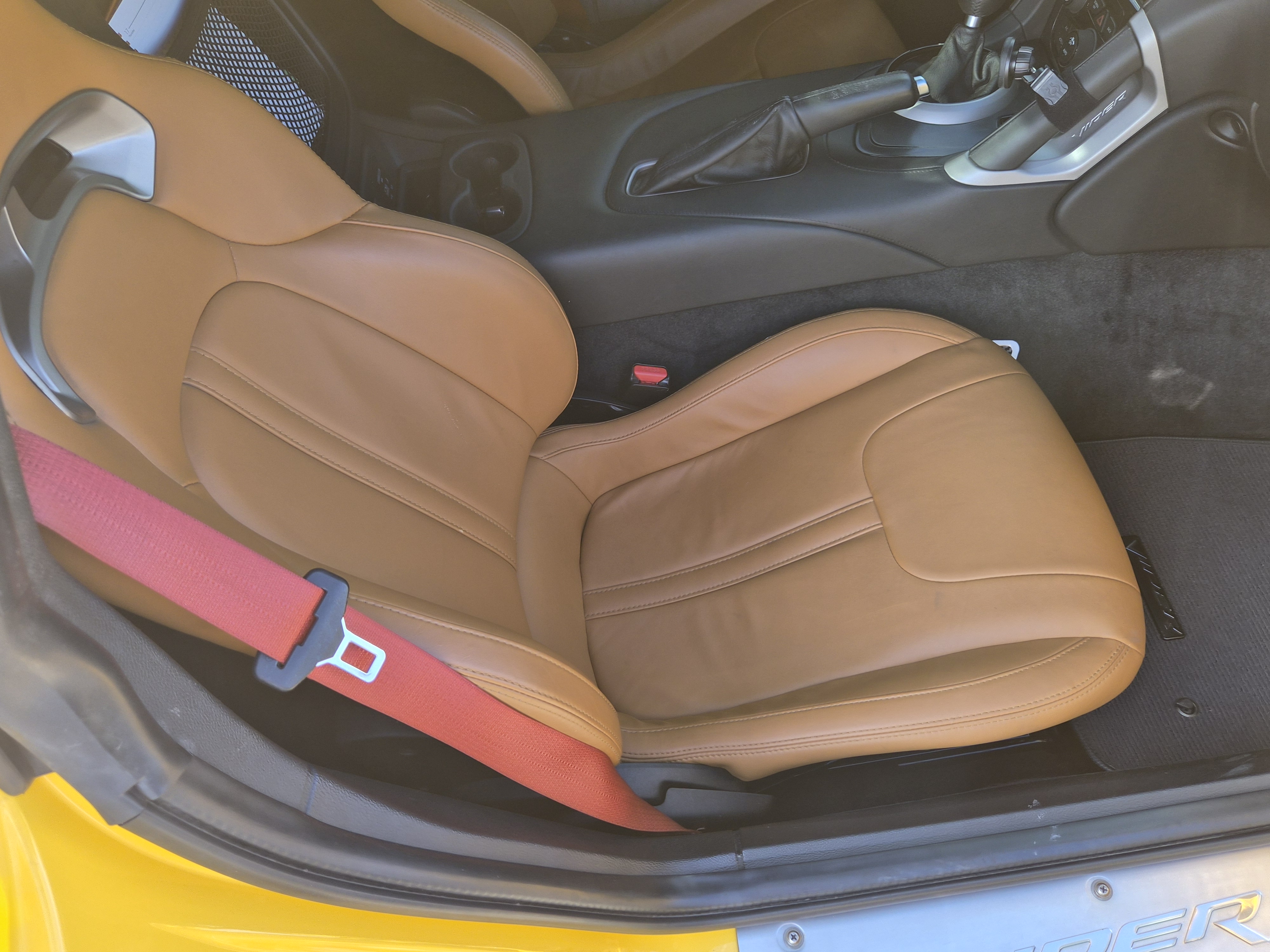 Used 2013 SRT Viper SRT-10 w/ Grand Touring Pkg RWD image 22