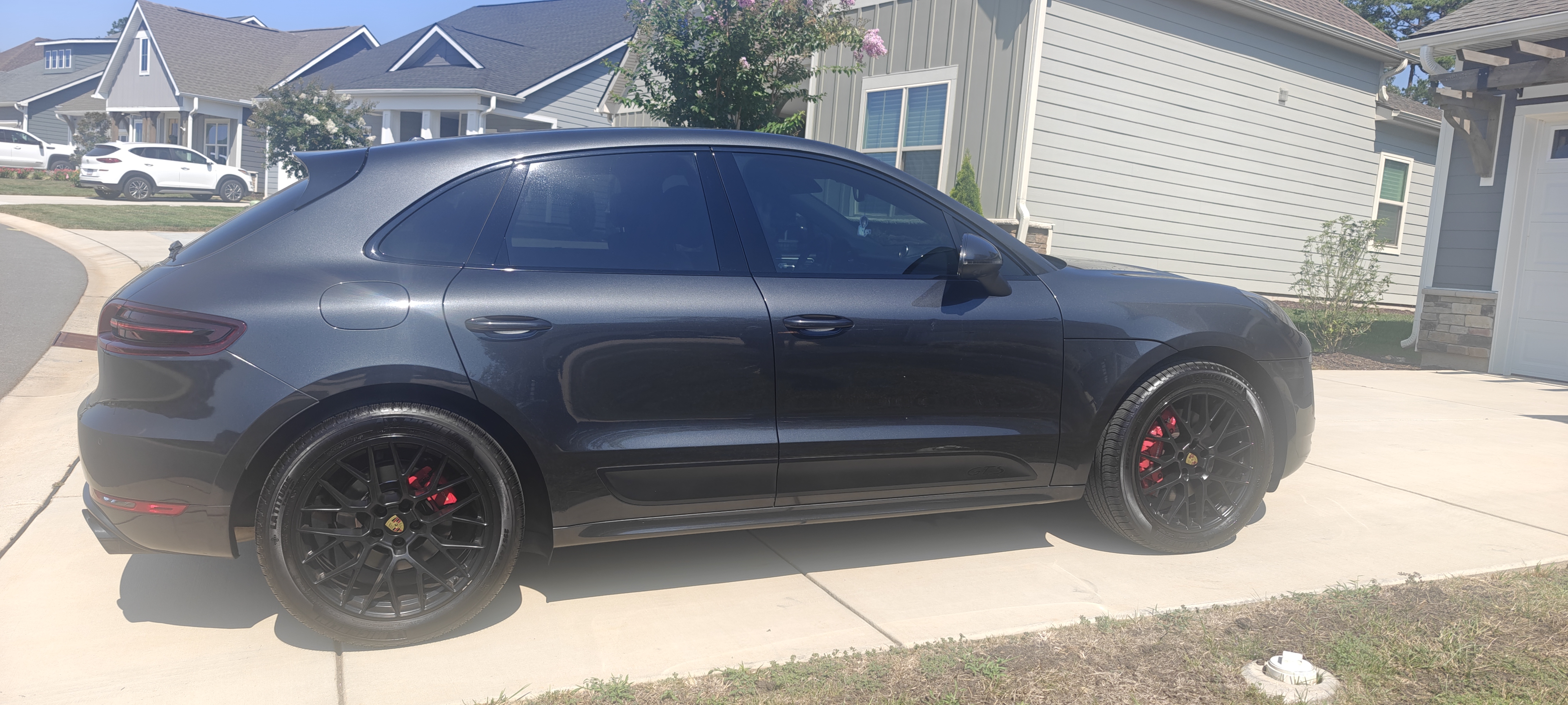 Used 2018 Porsche Macan GTS AWD/4WD image 4