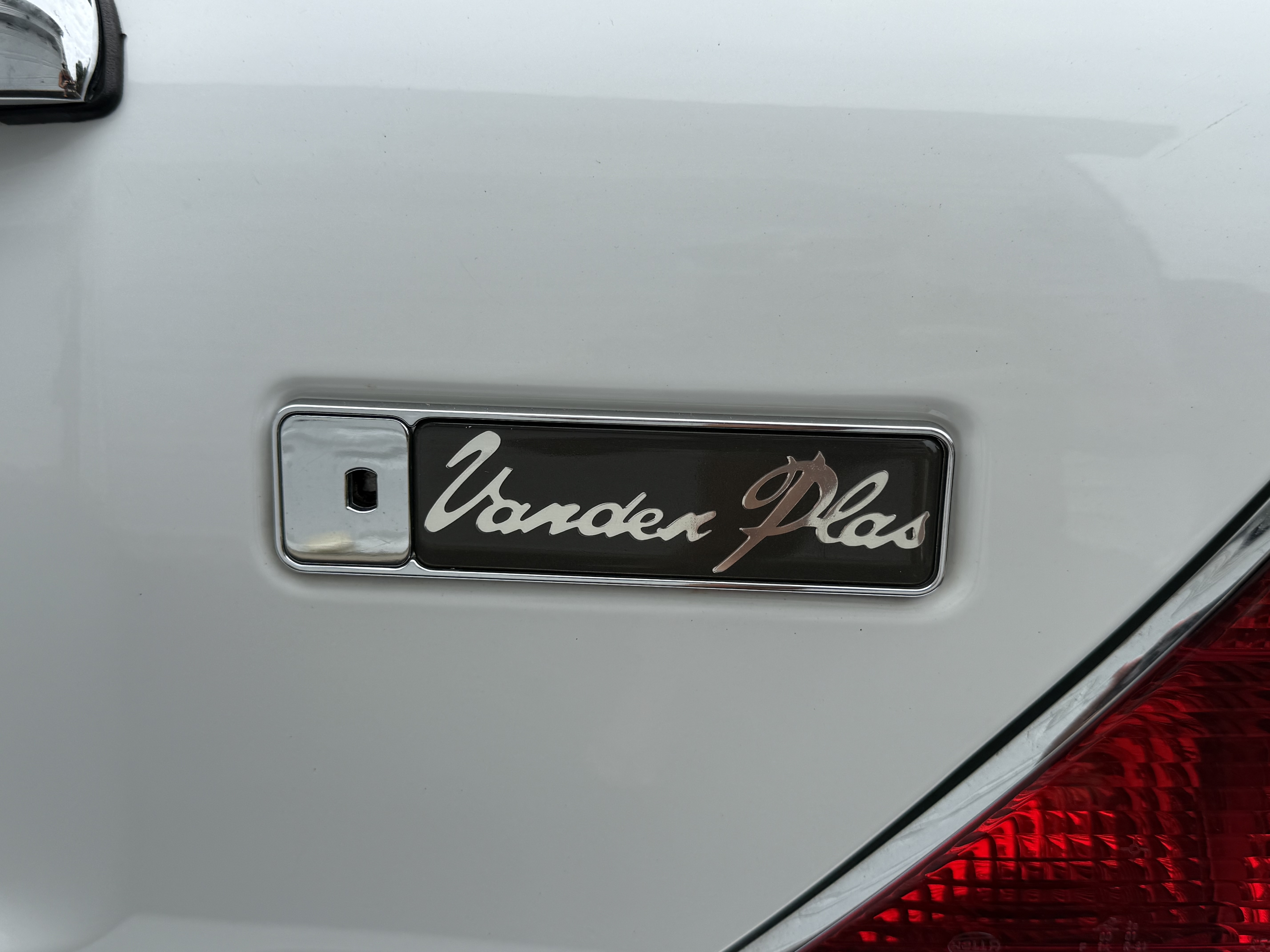 Used 2000 Jaguar XJ Vanden Plas RWD image 11
