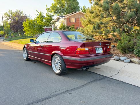 Used 1997 BMW 328iS Coupe RWD image 4
