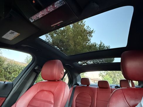 Used 2021 Mercedes-Benz C 300 Sedan image 8