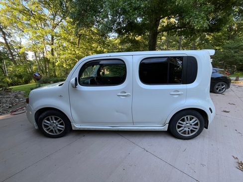 Used 2012 Nissan Cube 1.8 S w/ Indigo Limited Edition Pkg image 11