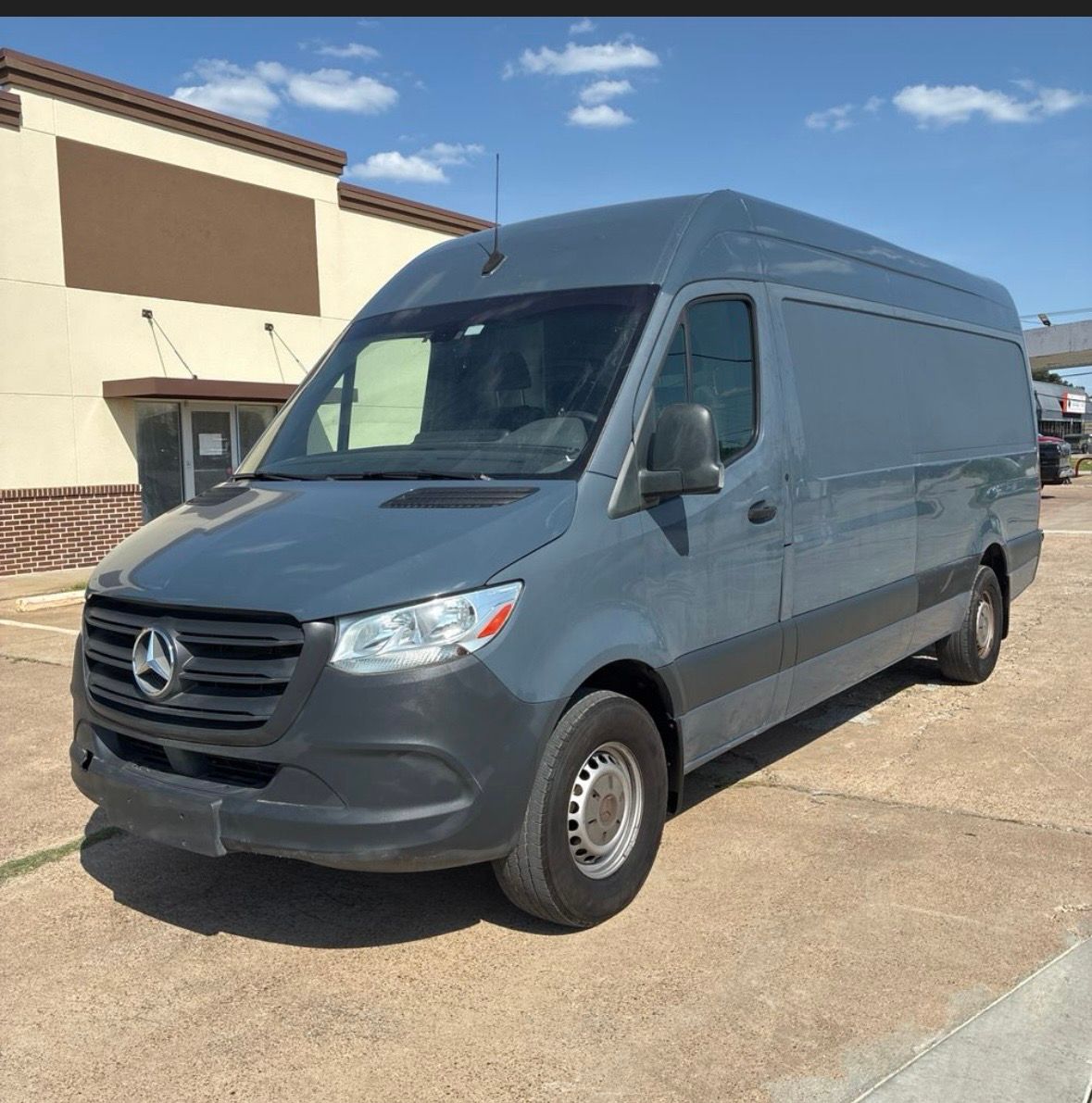 Used 2019 Mercedes-Benz Sprinter 170 image 8