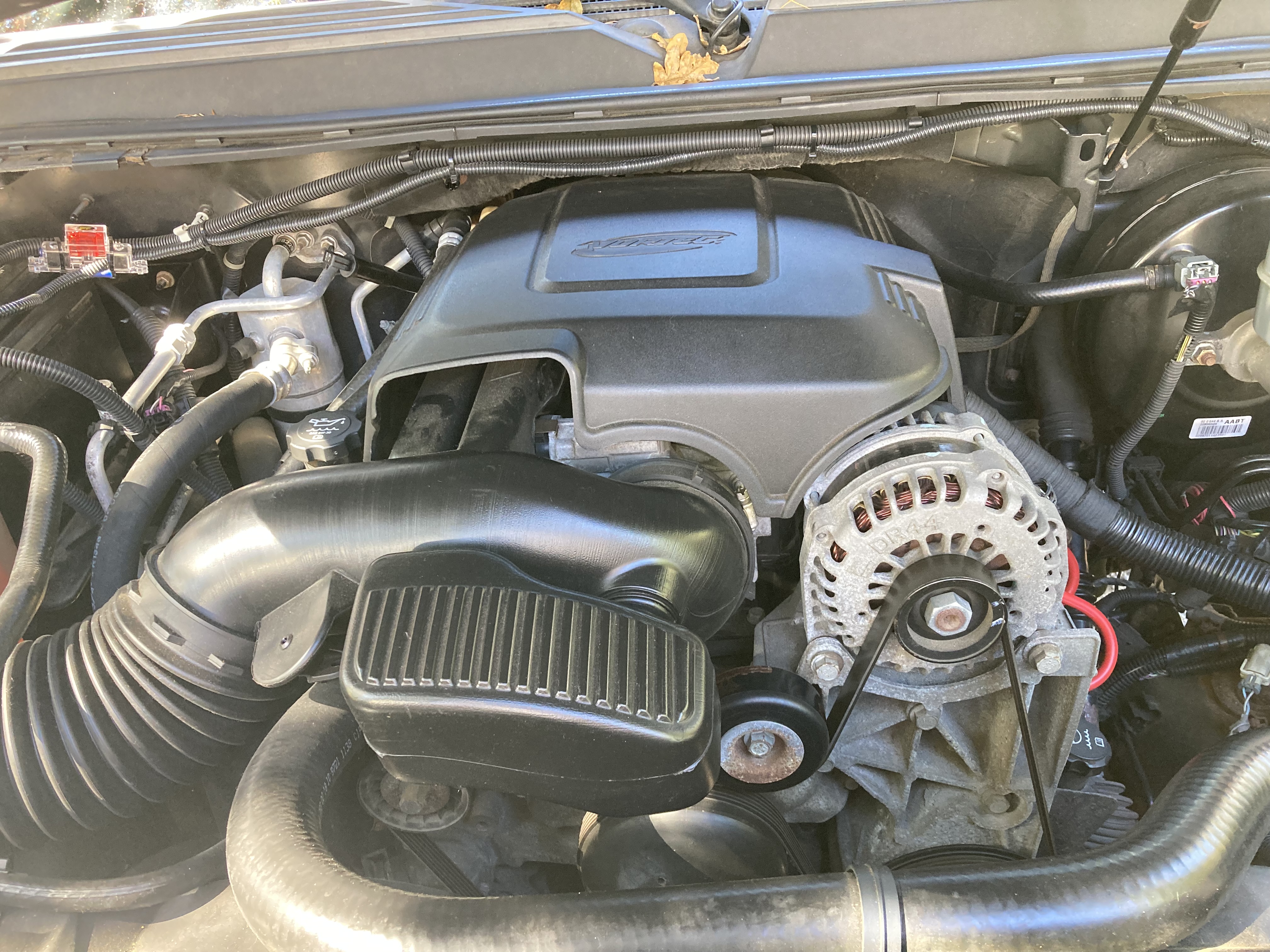 Used 2010 Chevrolet Suburban LTZ AWD/4WD image 11