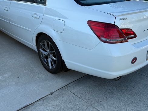 Used 2008 Toyota Avalon Touring image 4