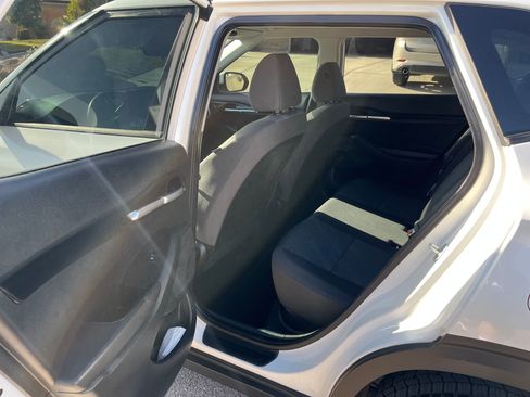 Used 2021 Kia Seltos LX image 15