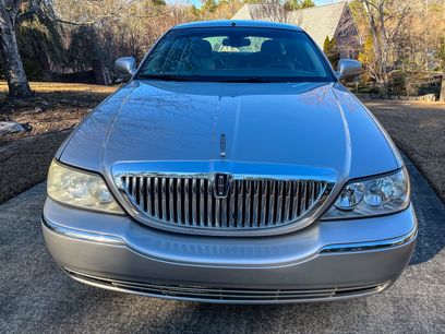 Used 2003 Lincoln Town Car Cartier