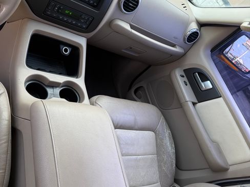 Used 2003 Ford Expedition Eddie Bauer image 11