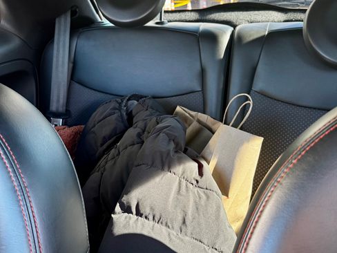 Used 2015 FIAT 500 e w/ Esport Package image 6