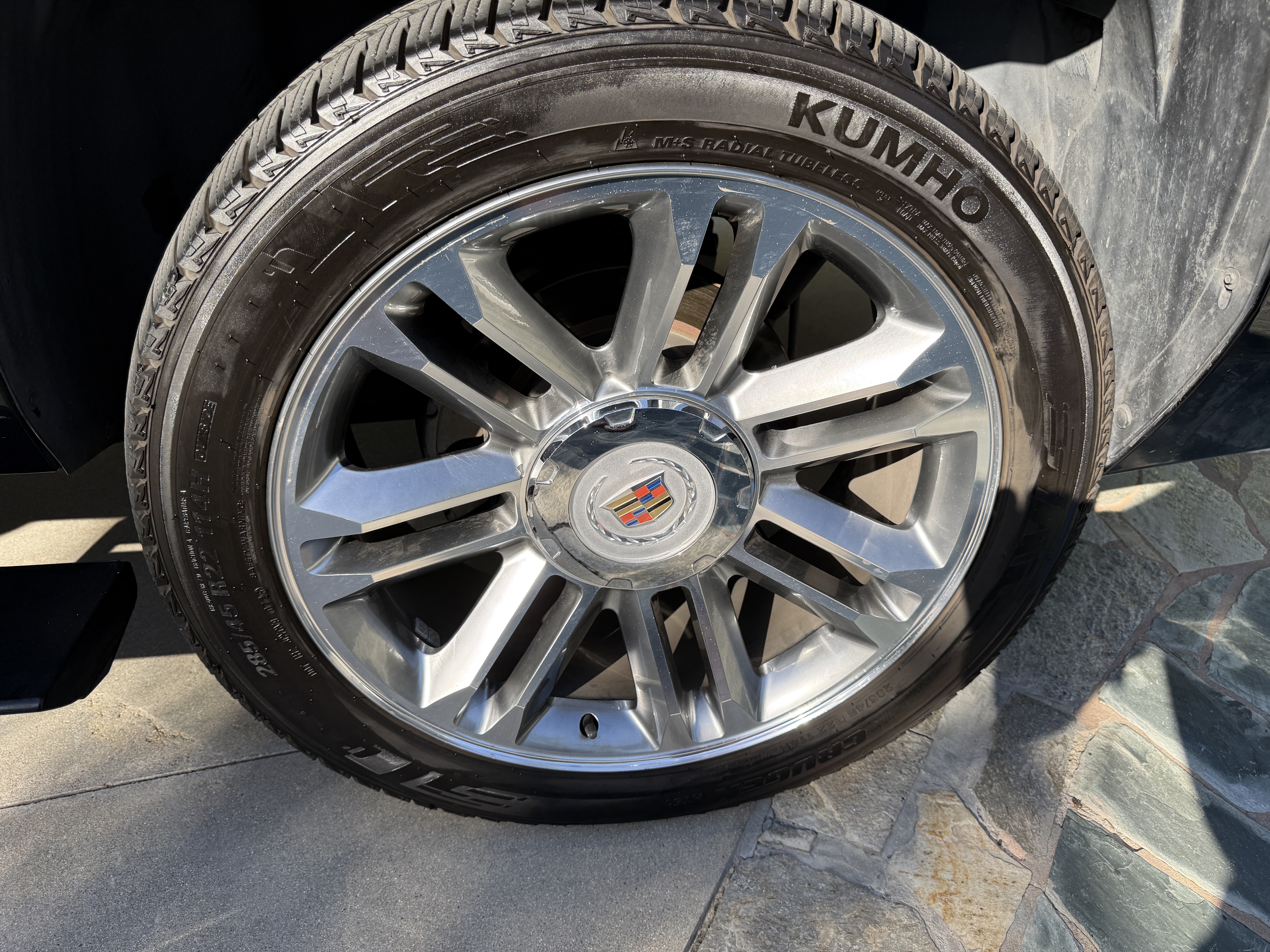 Used 2013 Cadillac Escalade ESV Premium AWD/4WD image 19
