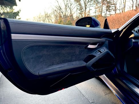 Used 2021 Porsche 718 Cayman GT4 image 14