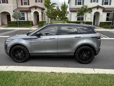 Used 2020 Land Rover Range Rover Evoque SE image 12