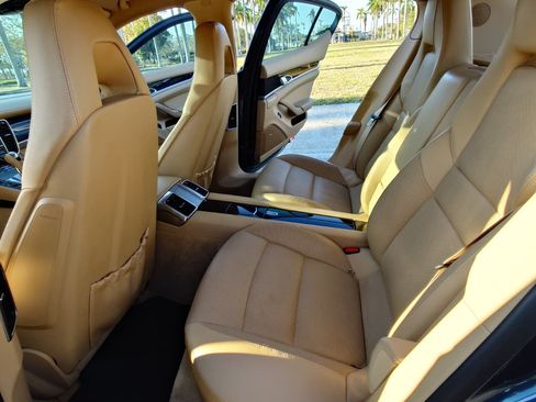 Used 2012 Porsche Panamera image 21