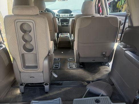 Used 2015 Honda Odyssey EX image 9