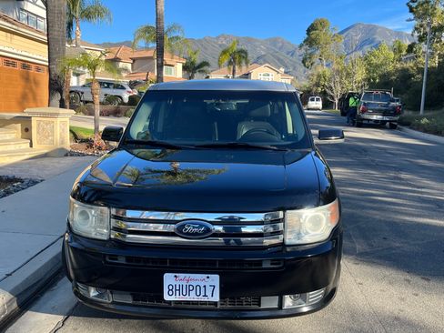 Used 2009 Ford Flex SEL image 8