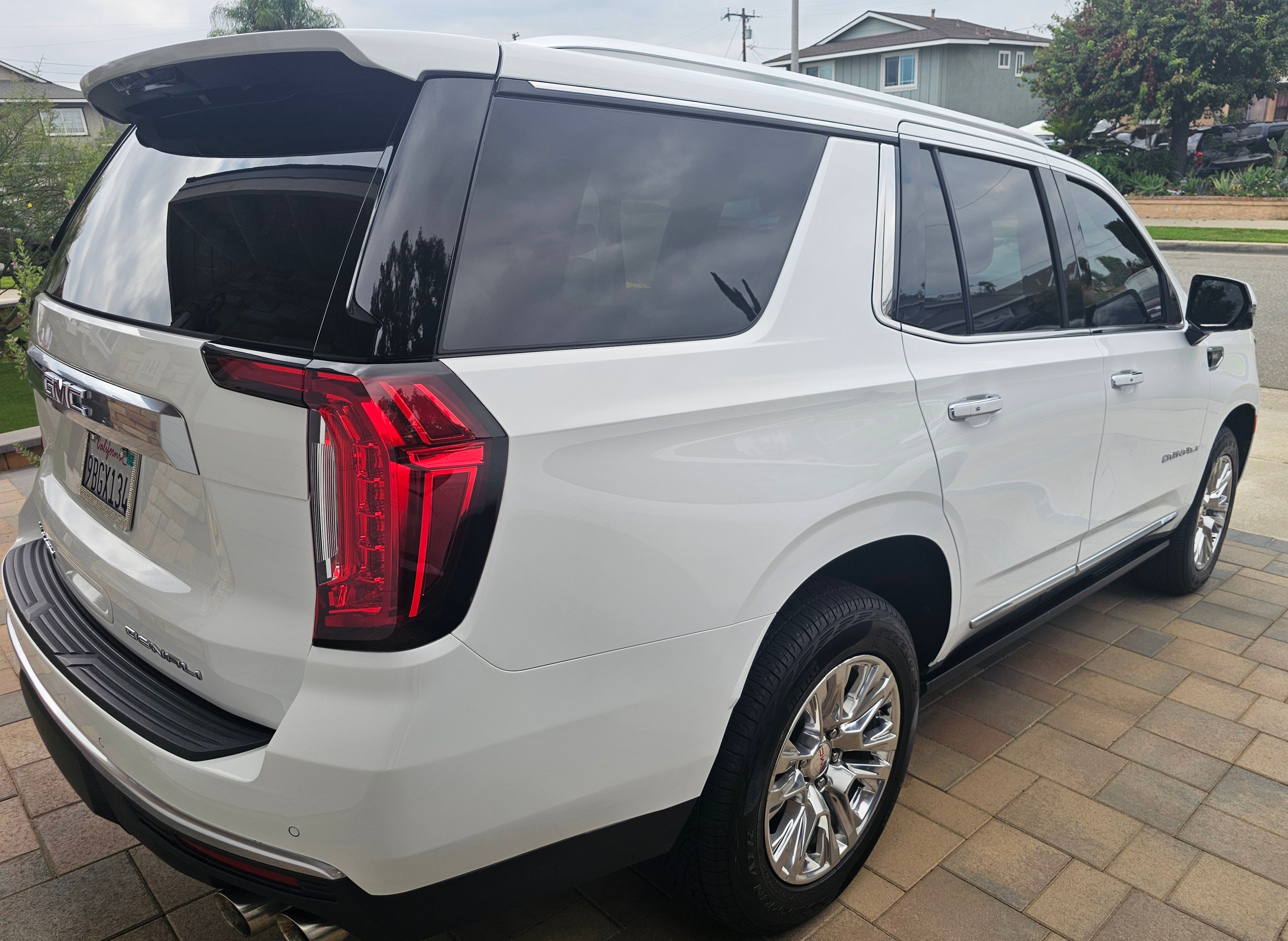 Used 2022 GMC Yukon Denali AWD/4WD image 5