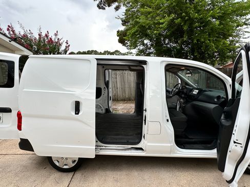 Used 2021 Nissan NV200 S w/ Back Door Glass Package FWD image 12