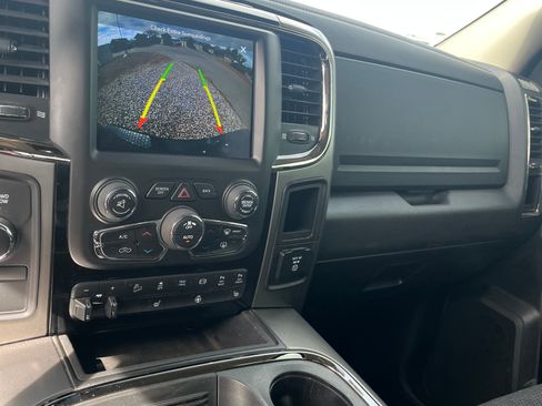 Used 2018 RAM 2500 Lone Star w/ Sport Appearance Group image 6