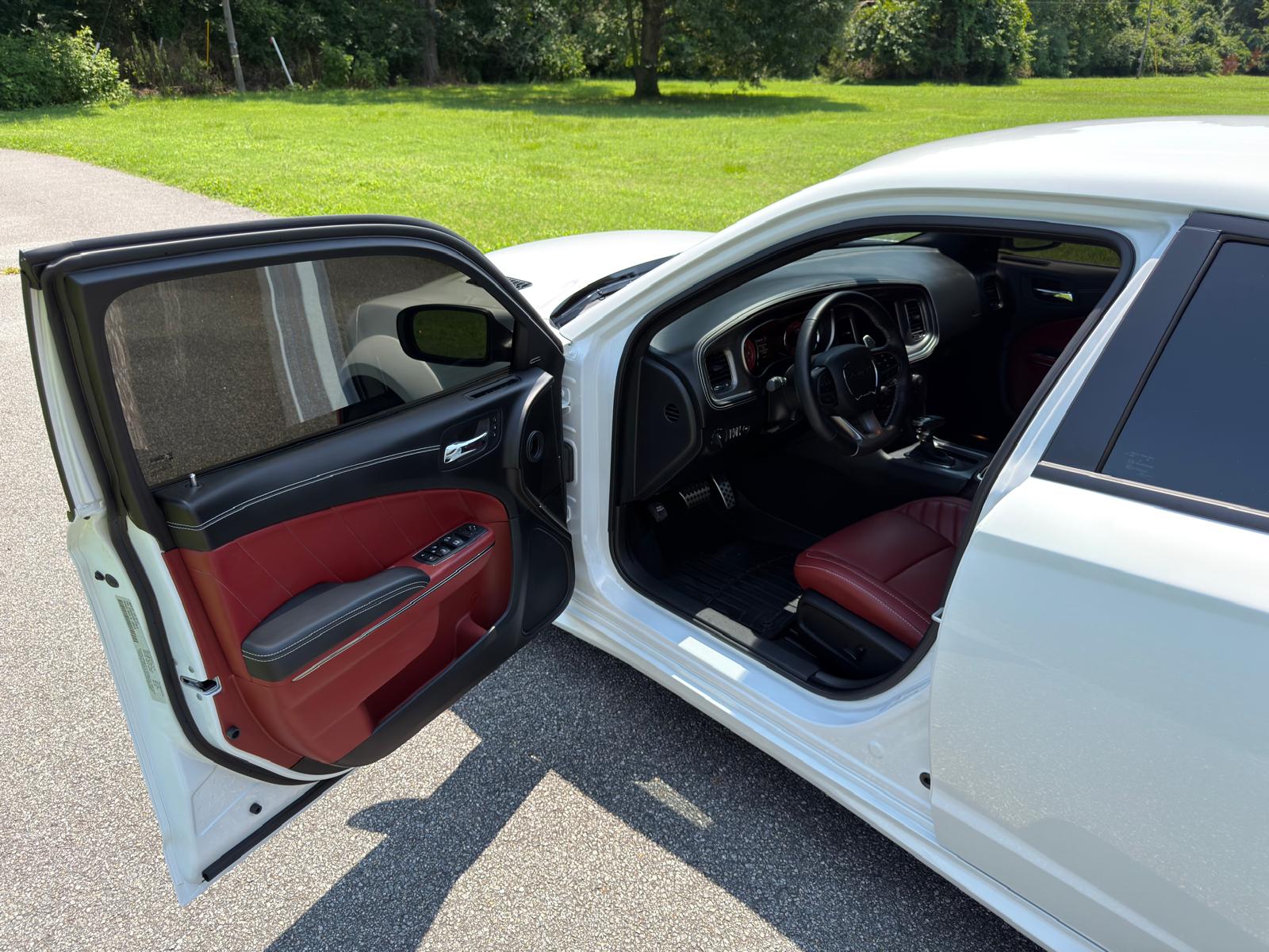Used 2022 Dodge Charger SRT Hellcat w/ Harman/Kardon Audio Group RWD image 21