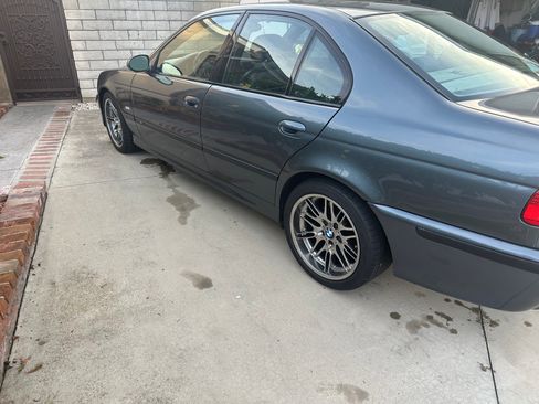 Used 2001 BMW M5 image 9