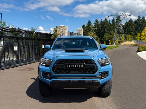Used 2018 Toyota Tacoma TRD Pro AWD/4WD image 5