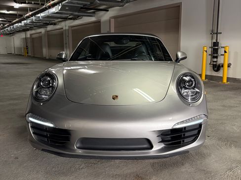 Used 2013 Porsche 911 Carrera RWD image 9