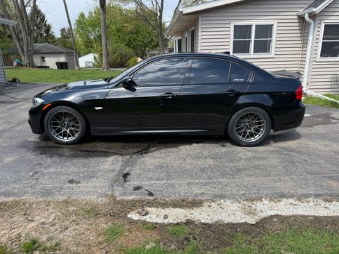 Used 2011 BMW 335d Sedan RWD image 5