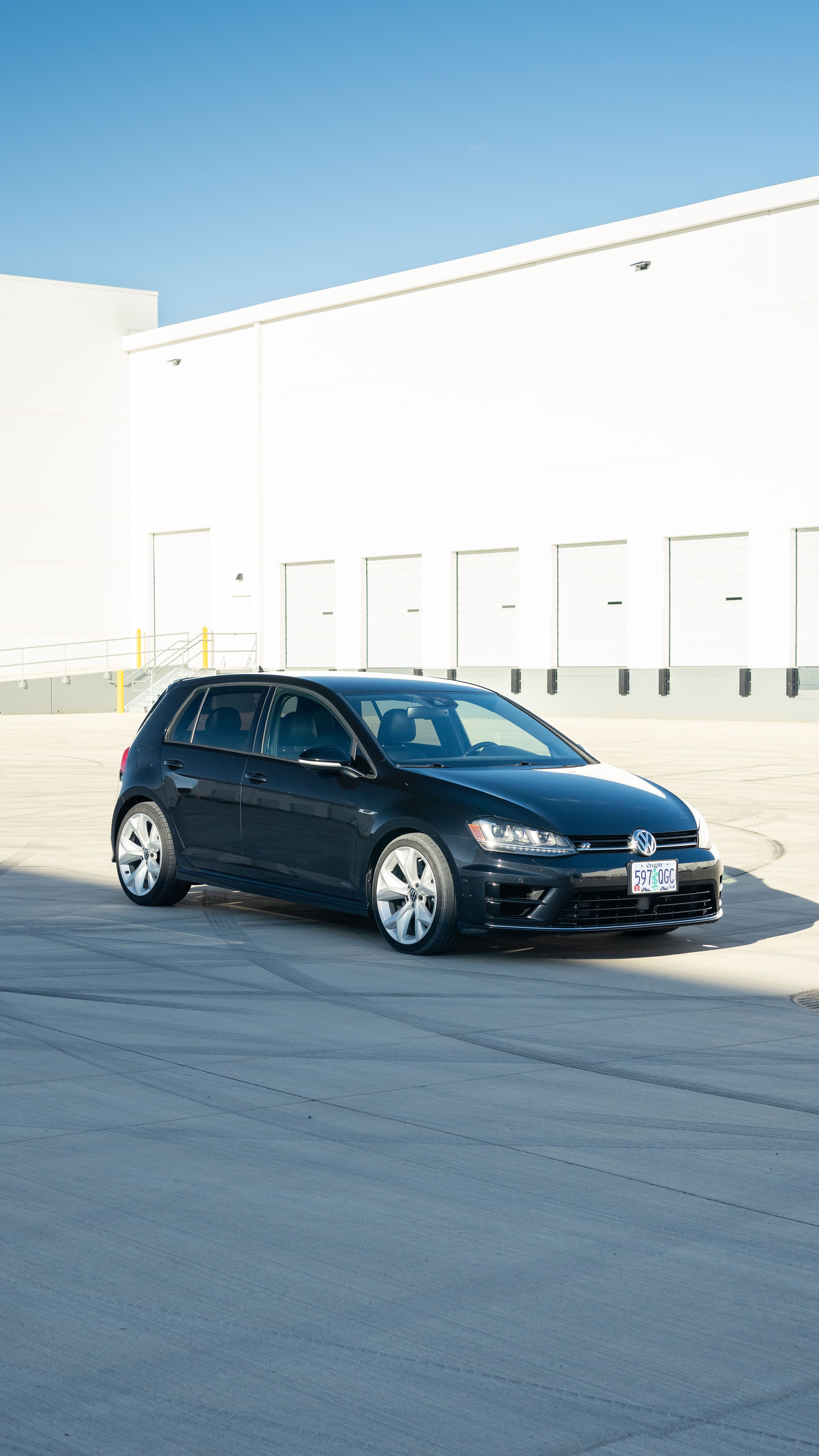Used 2016 Volkswagen Golf 4-Door AWD/4WD image 10