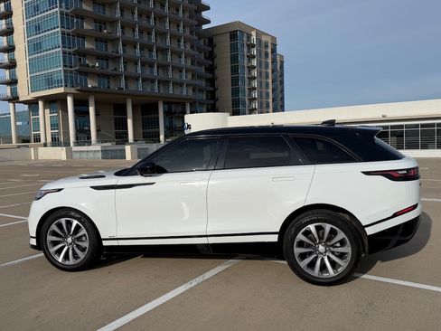 Used 2018 Land Rover Range Rover Velar R-Dynamic SE AWD/4WD image 2