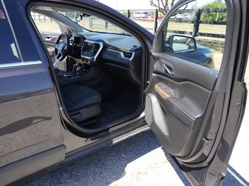 Used 2018 GMC Acadia SLE w/ Driver Alert Package I AWD/4WD image 19