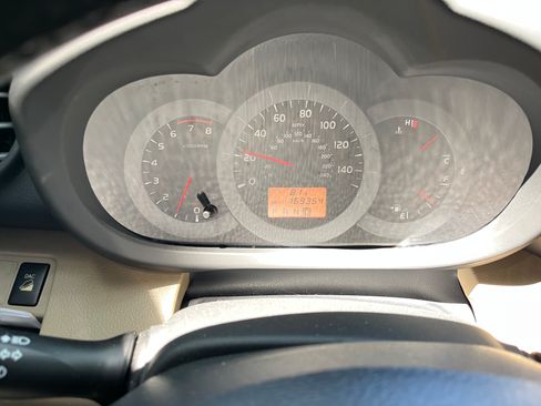 Used 2011 Toyota RAV4 Limited w/ Limited Extra Value Pkg AWD/4WD image 12