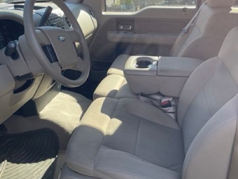 Used 2005 Ford F150 XLT image 4