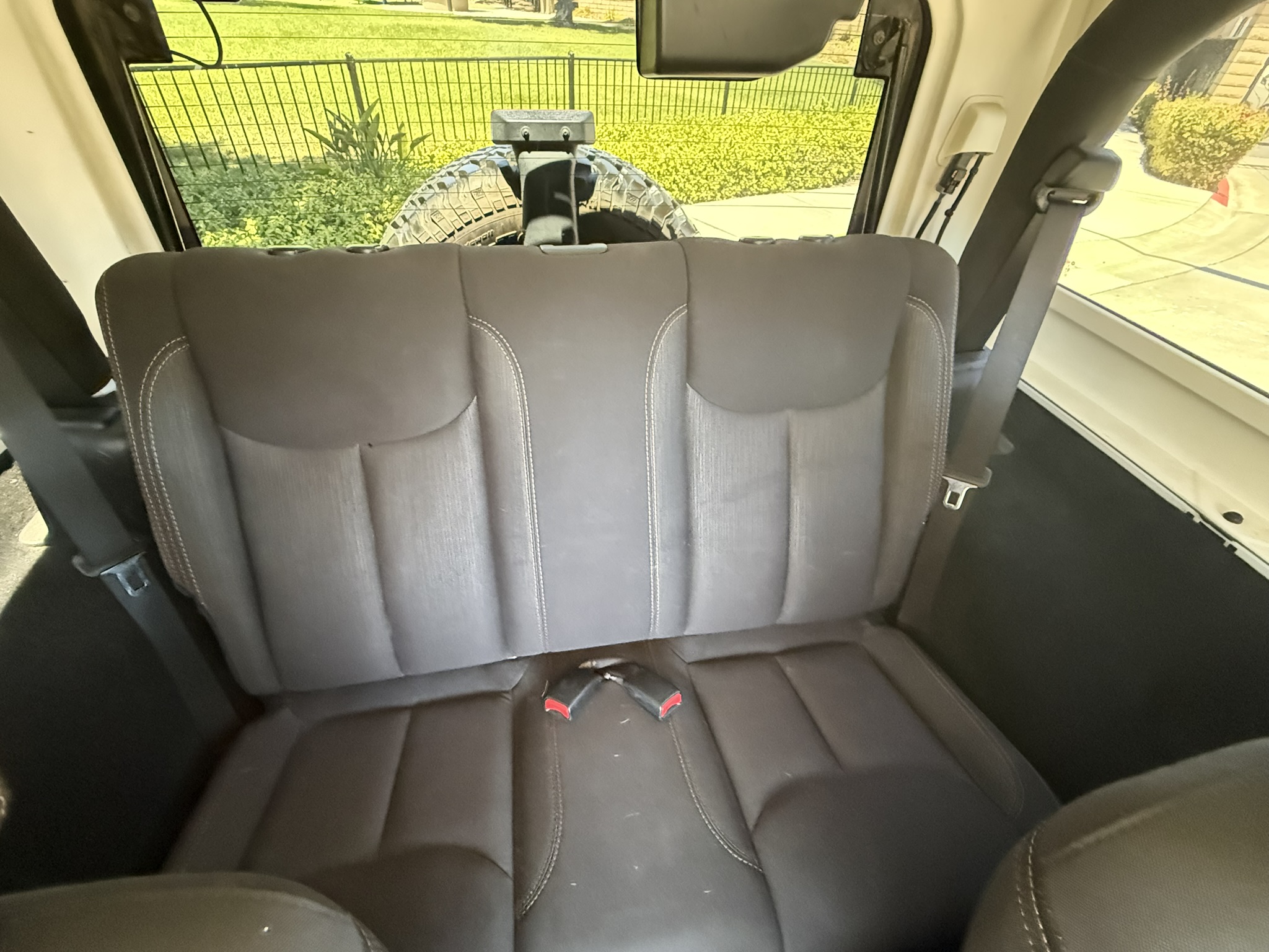 Used 2014 Jeep Wrangler Rubicon AWD/4WD image 13