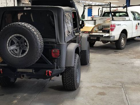 Used 2006 Jeep Wrangler Sport w/ 30" Tire & Wheel Group image 4