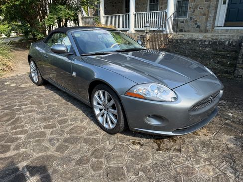 Used 2007 Jaguar XK Convertible RWD image 10