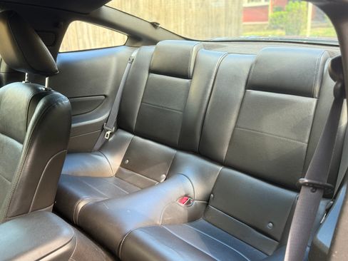 Used 2007 Ford Mustang Premium image 12
