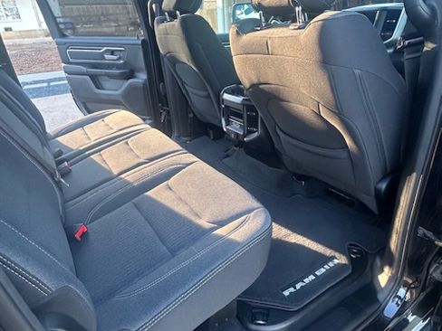 Used 2021 RAM 1500 Big Horn image 15