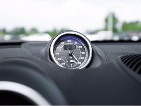 Used 2022 Porsche 718 Boxster Spyder image 10