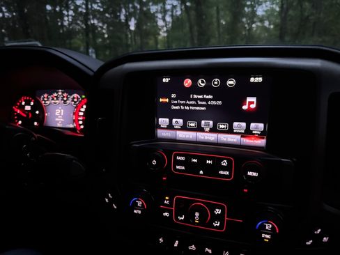 Used 2016 GMC Sierra 3500 Denali w/ Duramax Plus Package AWD/4WD image 8