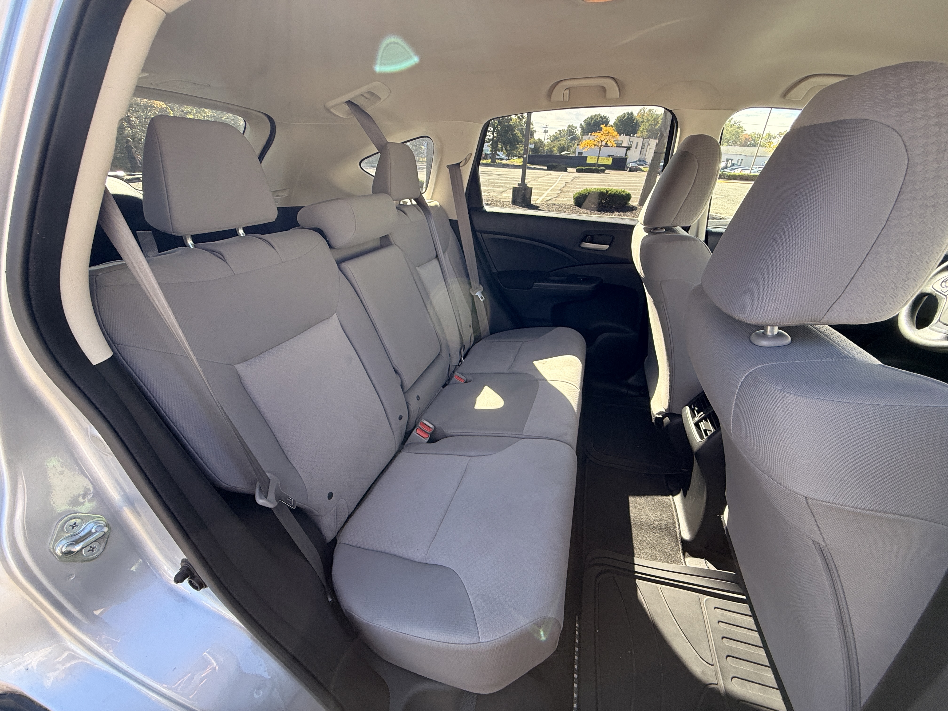 Used 2016 Honda CR-V SE image 12