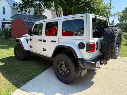 Used 2024 Jeep Wrangler Unlimited Rubicon 392 AWD/4WD image 6