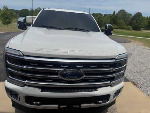 Used 2024 Ford F250 Platinum AWD/4WD image 14