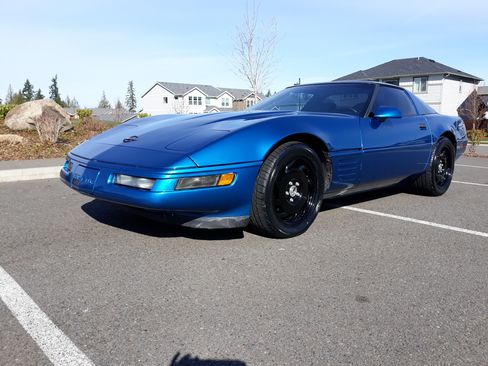 Used 1993 Chevrolet Corvette Coupe RWD image 13