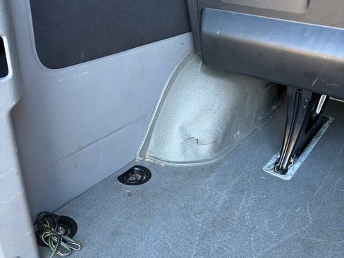 Used 2018 Mercedes-Benz Sprinter 2500 image 14