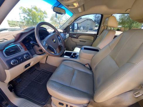 Used 2013 Chevrolet Silverado 2500 LTZ w/ LPO, Protection Package image 2