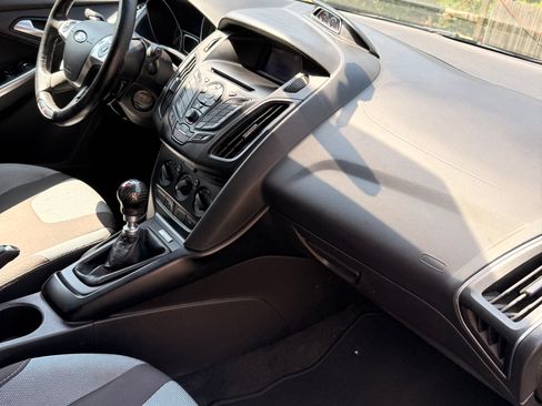 Used 2013 Ford Focus ST FWD image 16