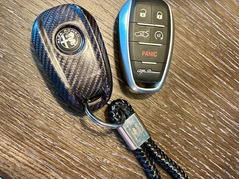 Used 2018 Alfa Romeo Giulia Ti Sport w/ Quick Order Package 22U Sport RWD image 15